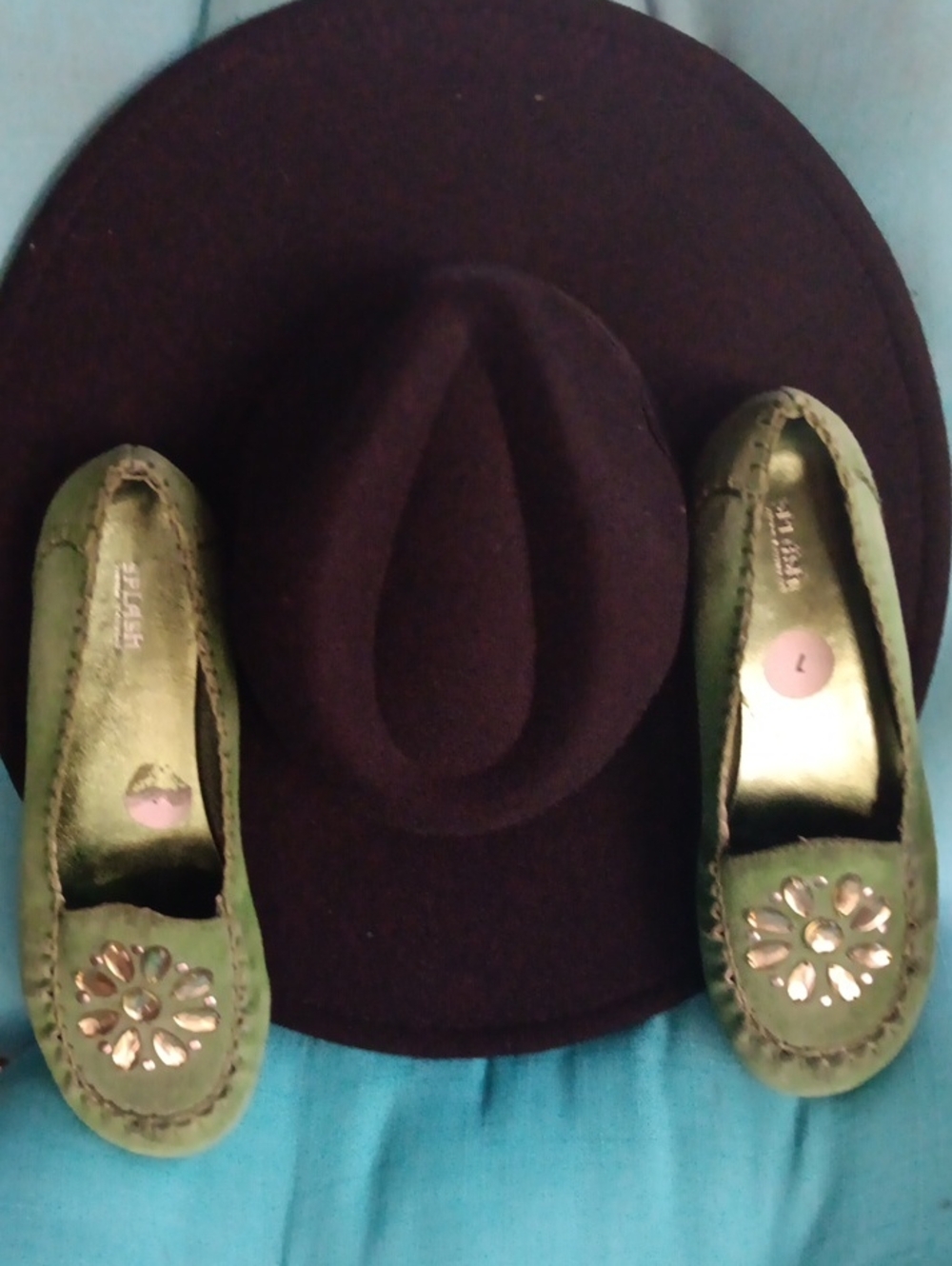 Splash Green Metallic-Embellished Women's Loafers